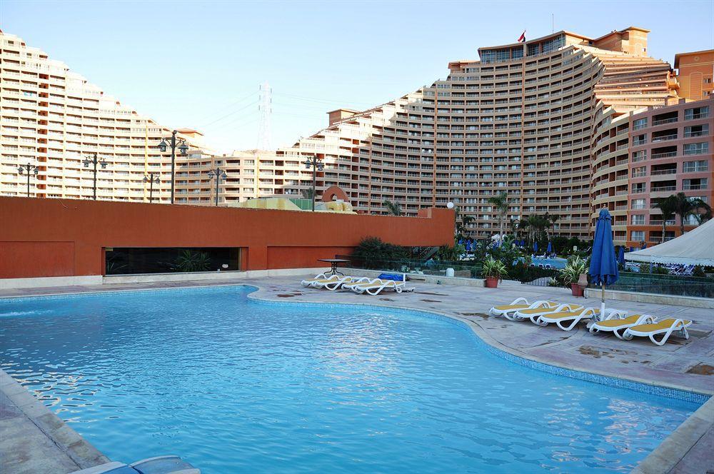Porto Sokhna Pyramids Apartments Powered By Amer-Group Family Only ไอน์ ซกนา ภายนอก รูปภาพ