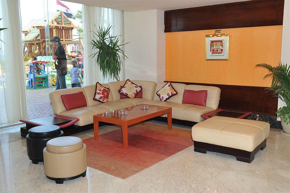 Porto Sokhna Pyramids Apartments Powered By Amer-Group Family Only ไอน์ ซกนา ภายนอก รูปภาพ