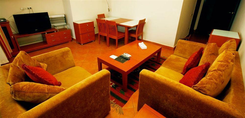 Porto Sokhna Pyramids Apartments Powered By Amer-Group Family Only ไอน์ ซกนา ภายนอก รูปภาพ